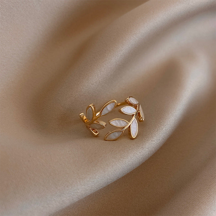 Millie™ - Elegantiškas žiedas su lapais