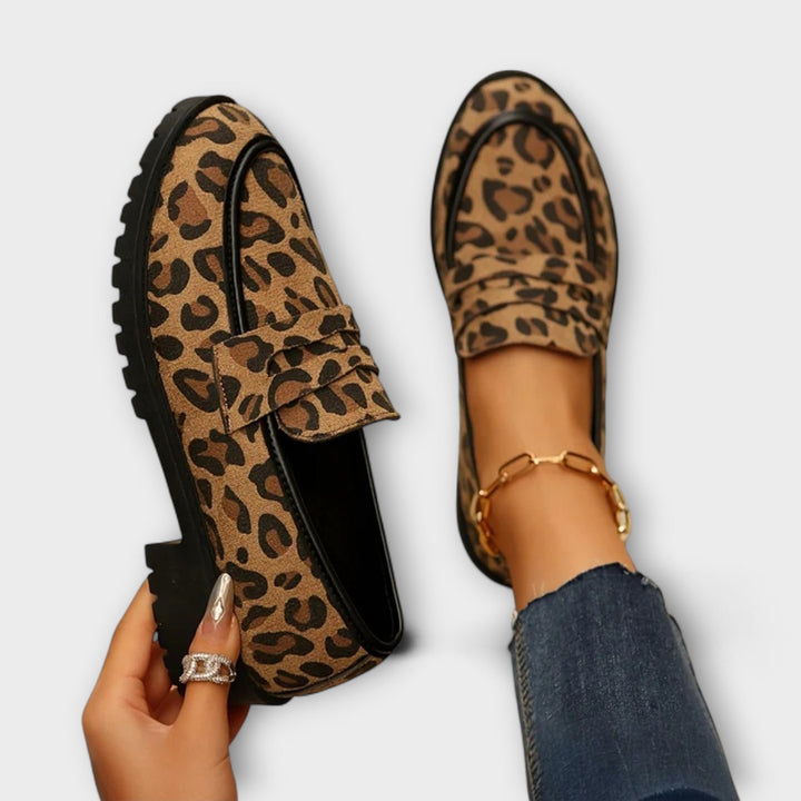 Mireille – Leopardo Rašto Dirbtinio Suede Apvalaus Nosies Kasdieniai Loaferiai