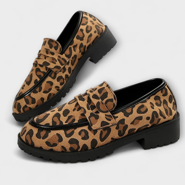 Mireille – Leopardo Rašto Dirbtinio Suede Apvalaus Nosies Kasdieniai Loaferiai